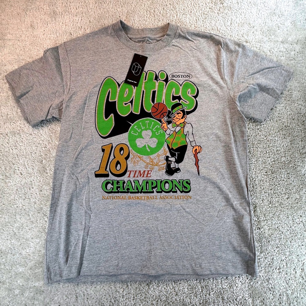 NBA Boston Celtics 18 Time Champions Graphic T-Shirt Mens Medium Gray NWT